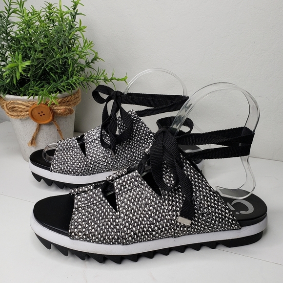 Circus by Sam Edelman Riley Snake Embossed Black & White Summer Sandels sz 7M - Picture 4 of 12
